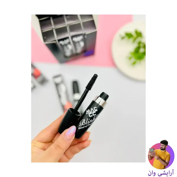 mac-cc-waterproof-mascara-2