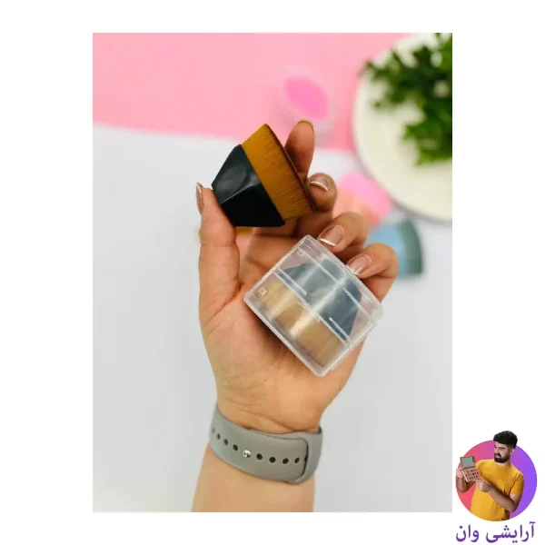 wide-foundation-brush-3